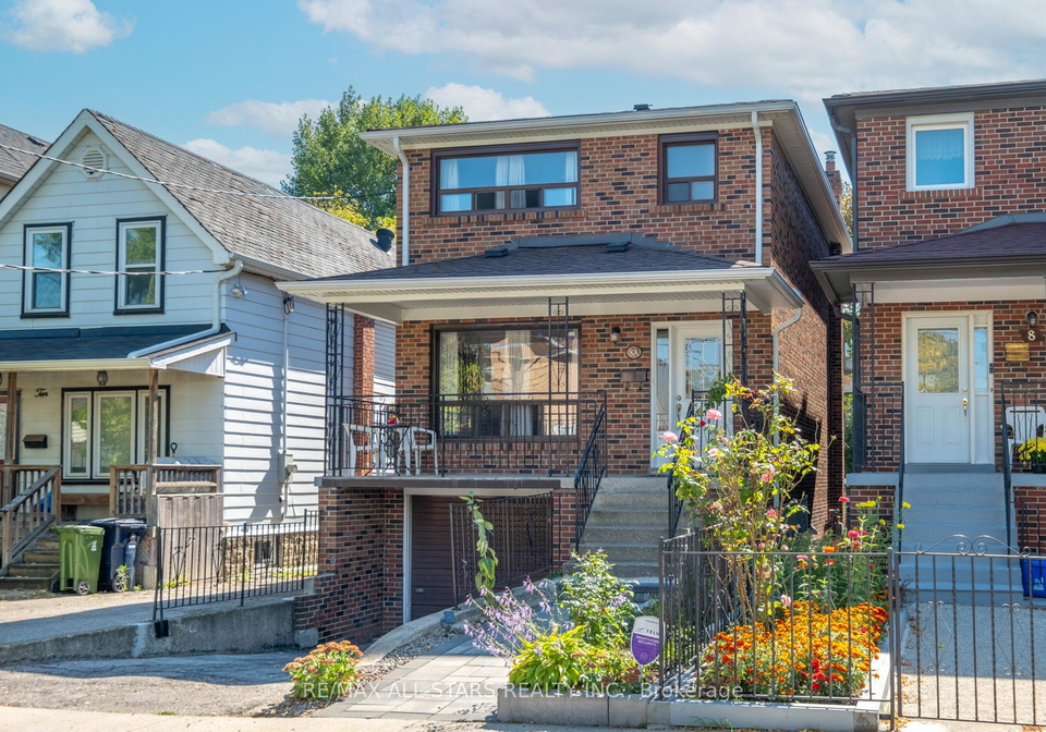 8a-ruthven-place-toronto-ontario-w12436269