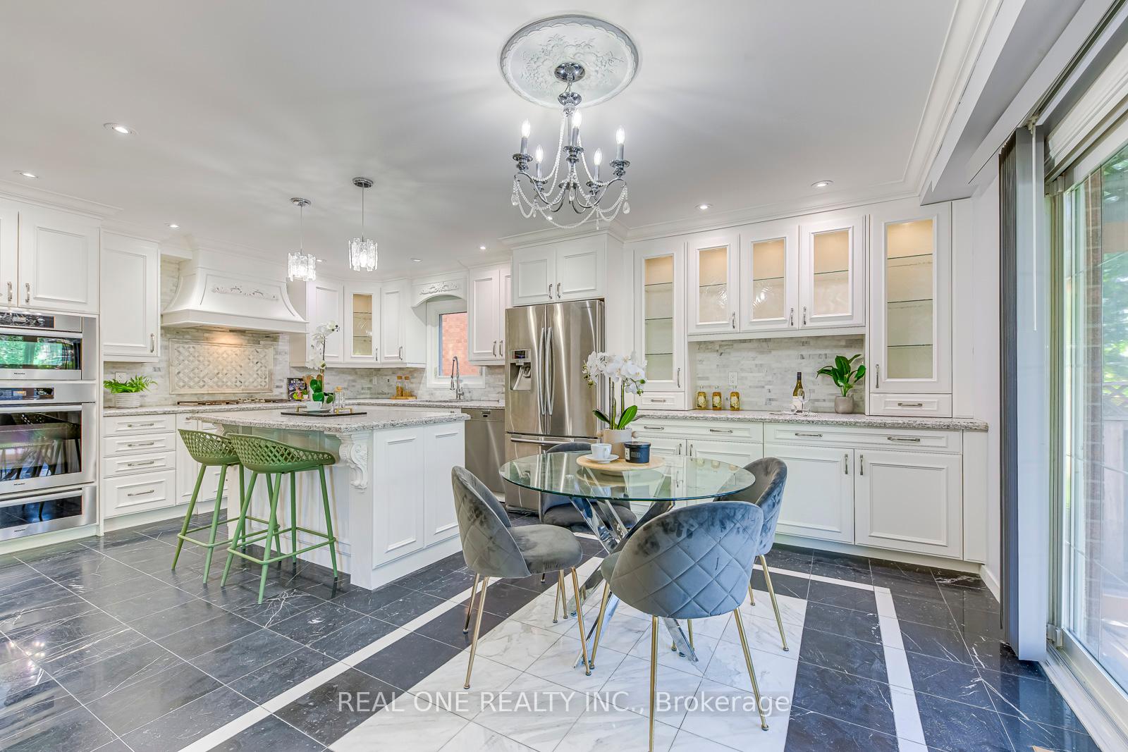 403-glenashton-drive-oakville-ontario-w12436338