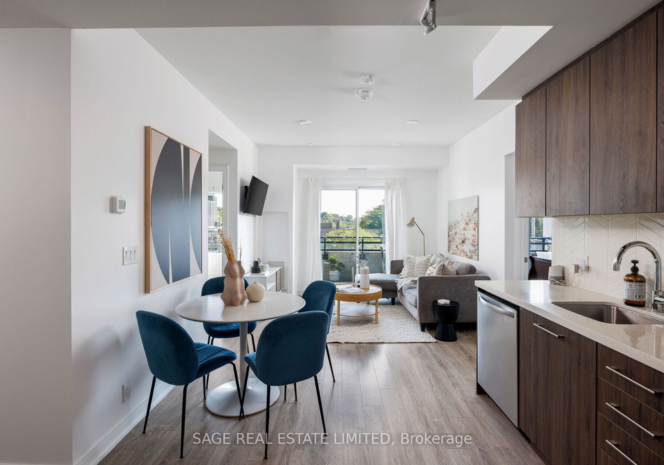 1-neighbourhood-lane-etobicoke-ontario-w12436489