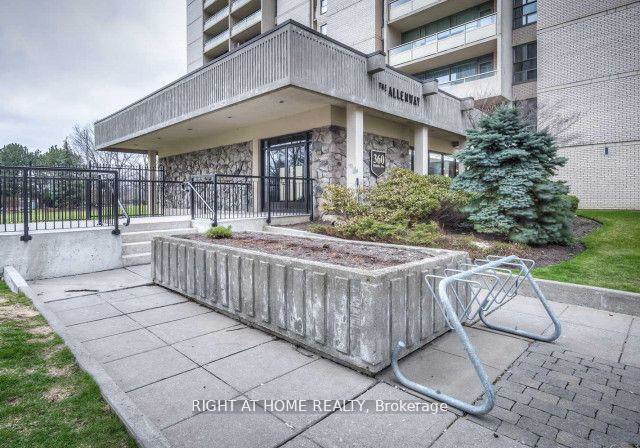 360-ridelle-avenue-north-york-ontario-w12436563