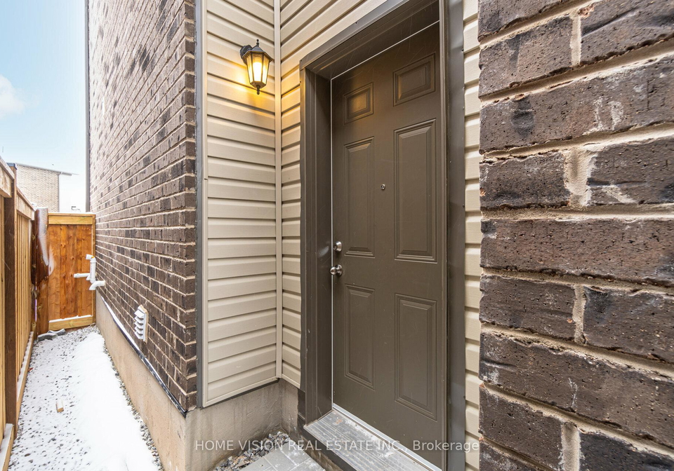938-chestnut-heights-milton-ontario-w12436716
