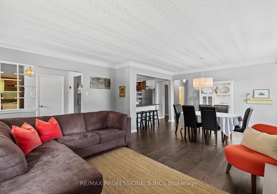 17-allonsius-drive-etobicoke-ontario-w12437113