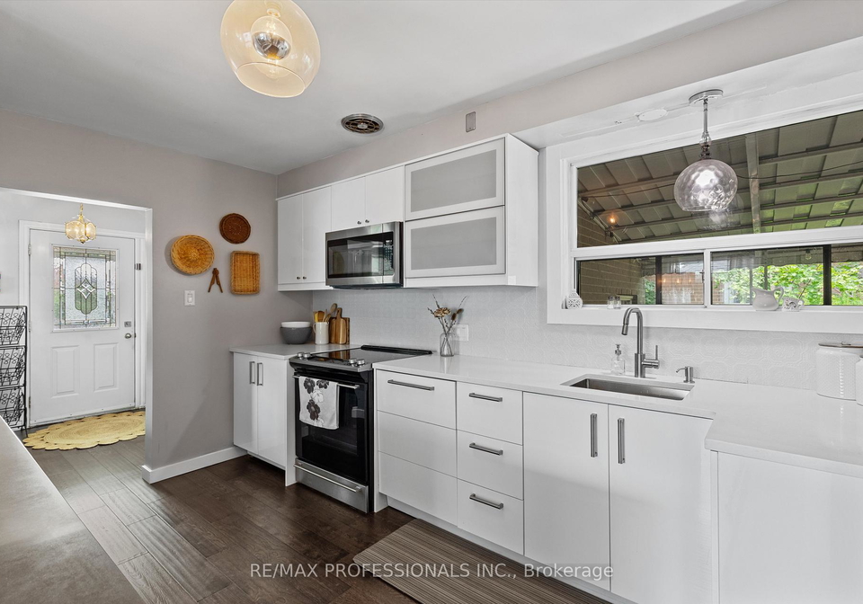 17-allonsius-drive-etobicoke-ontario-w12437113