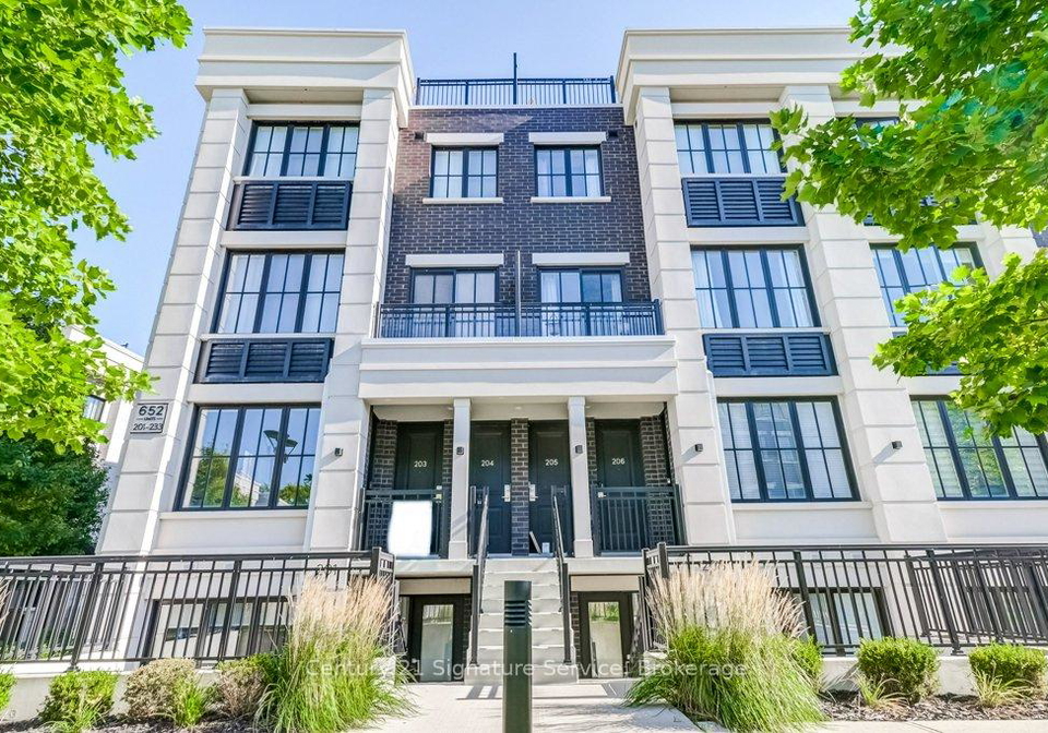652-cricklewood-drive-mississauga-ontario-w12437595