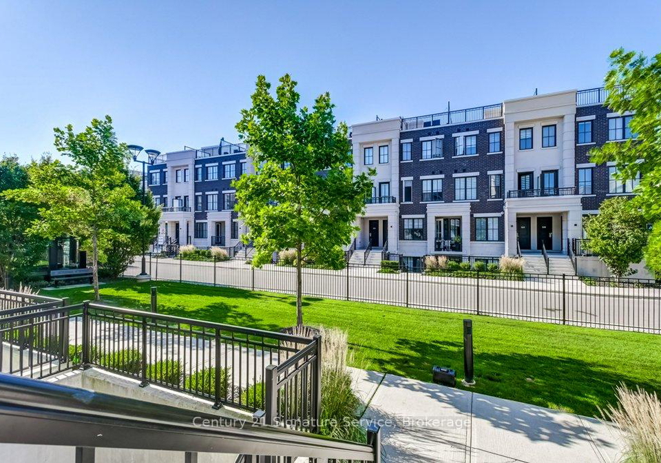 652-cricklewood-drive-mississauga-ontario-w12437595