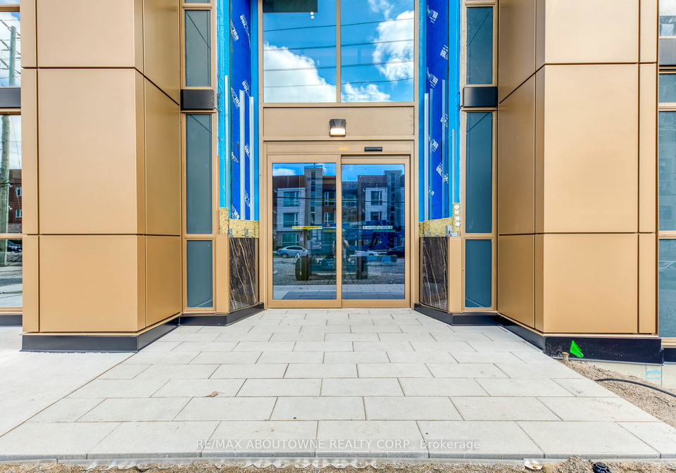2343-khalsa-gate-oakville-ontario-w12437604