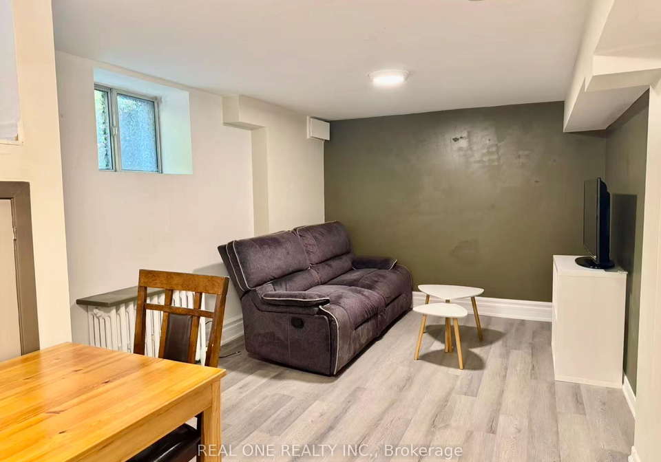 391-parkside-drive-toronto-ontario-w12437641