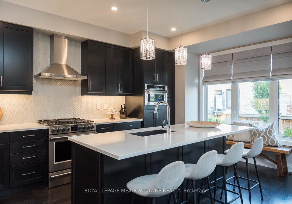 390-ramsey-place-milton-ontario-w12437660
