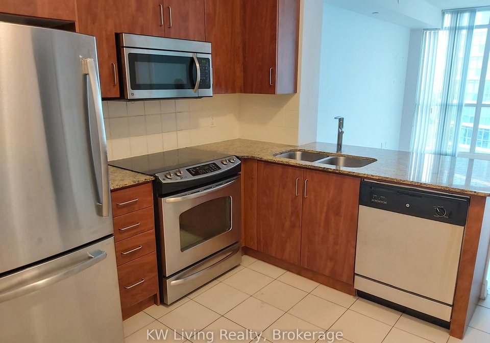 215-sherway-gardens-road-etobicoke-ontario-w12437832