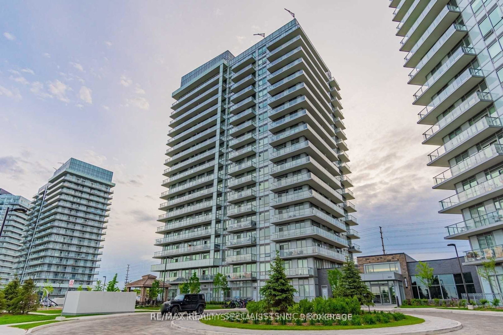 4699-glen-erin-drive-mississauga-ontario-w12437919