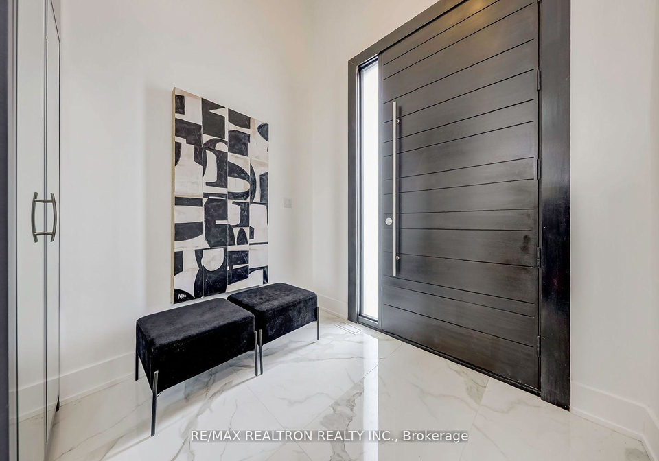 81-peterborough-avenue-toronto-ontario-w12438069