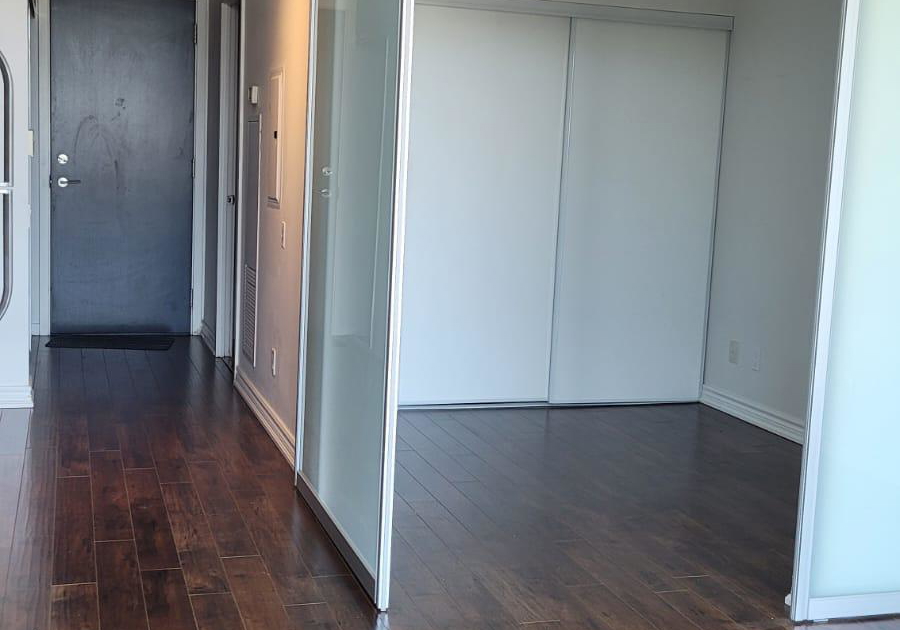 105-the-queensway-avenue-toronto-ontario-w12438080