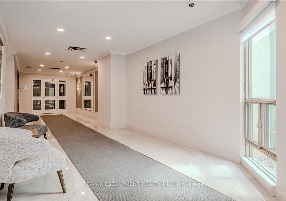 5090-pinedale-avenue-burlington-ontario-w12438260