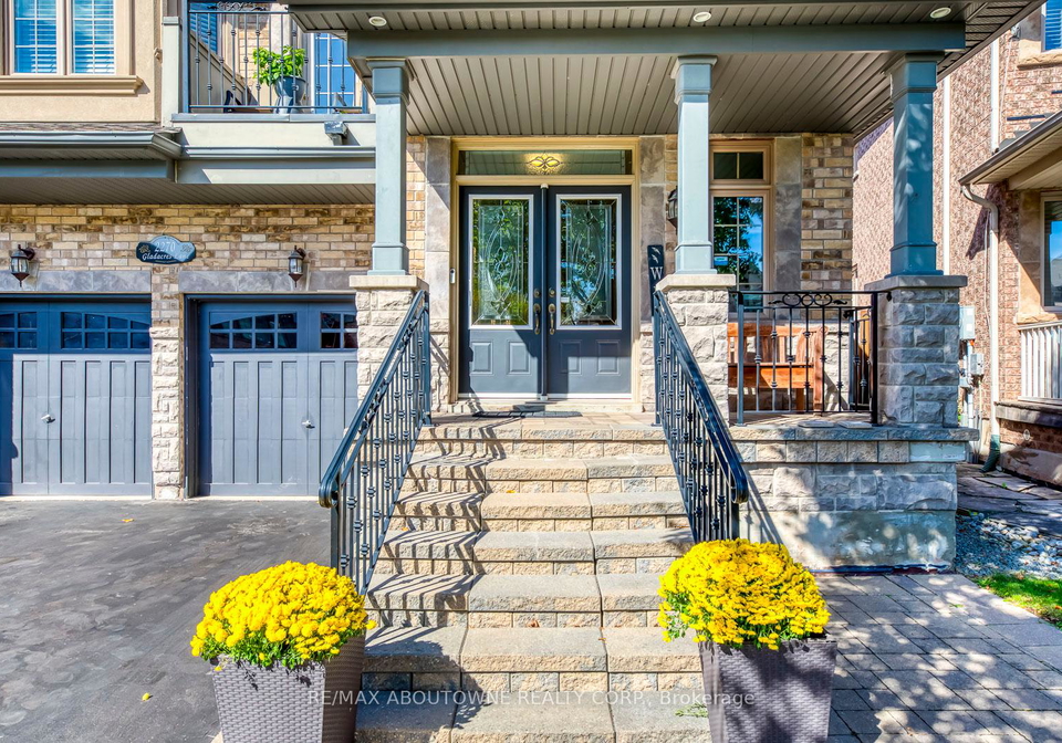 2270-gladacres-lane-oakville-ontario-w12438282