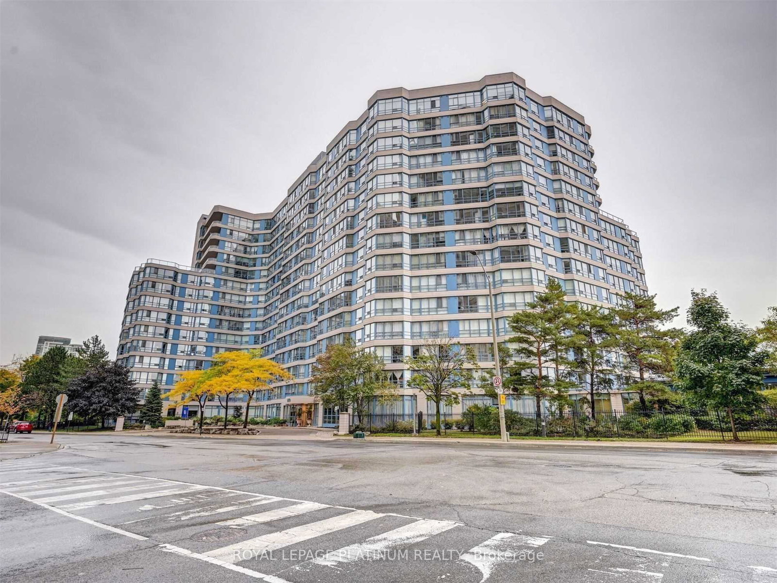 250-webb-drive-mississauga-ontario-w12438588