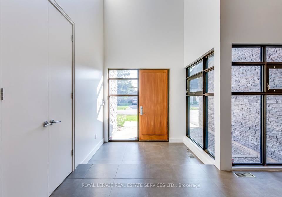 367-stanfield-drive-oakville-ontario-w12438632