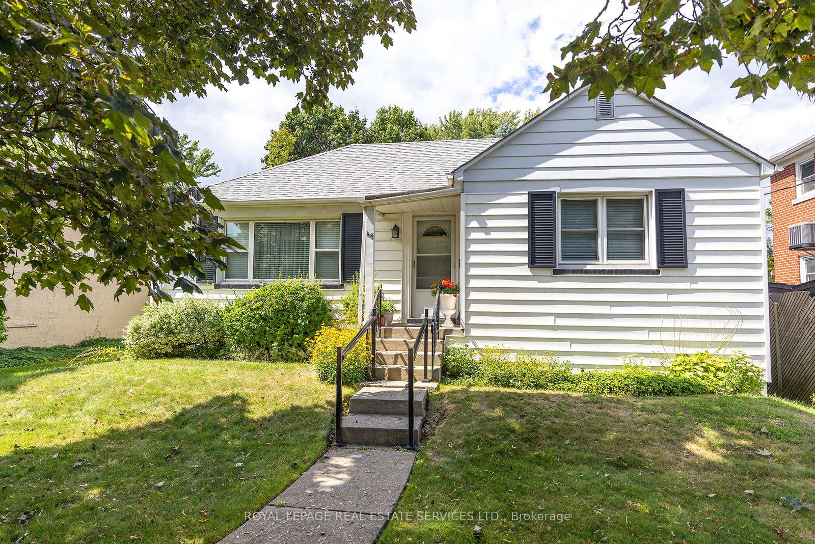 48-minnewawa-road-mississauga-ontario-w12438691