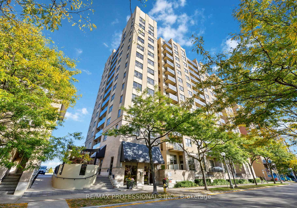 4-elsinore-path-etobicoke-ontario-w12438785