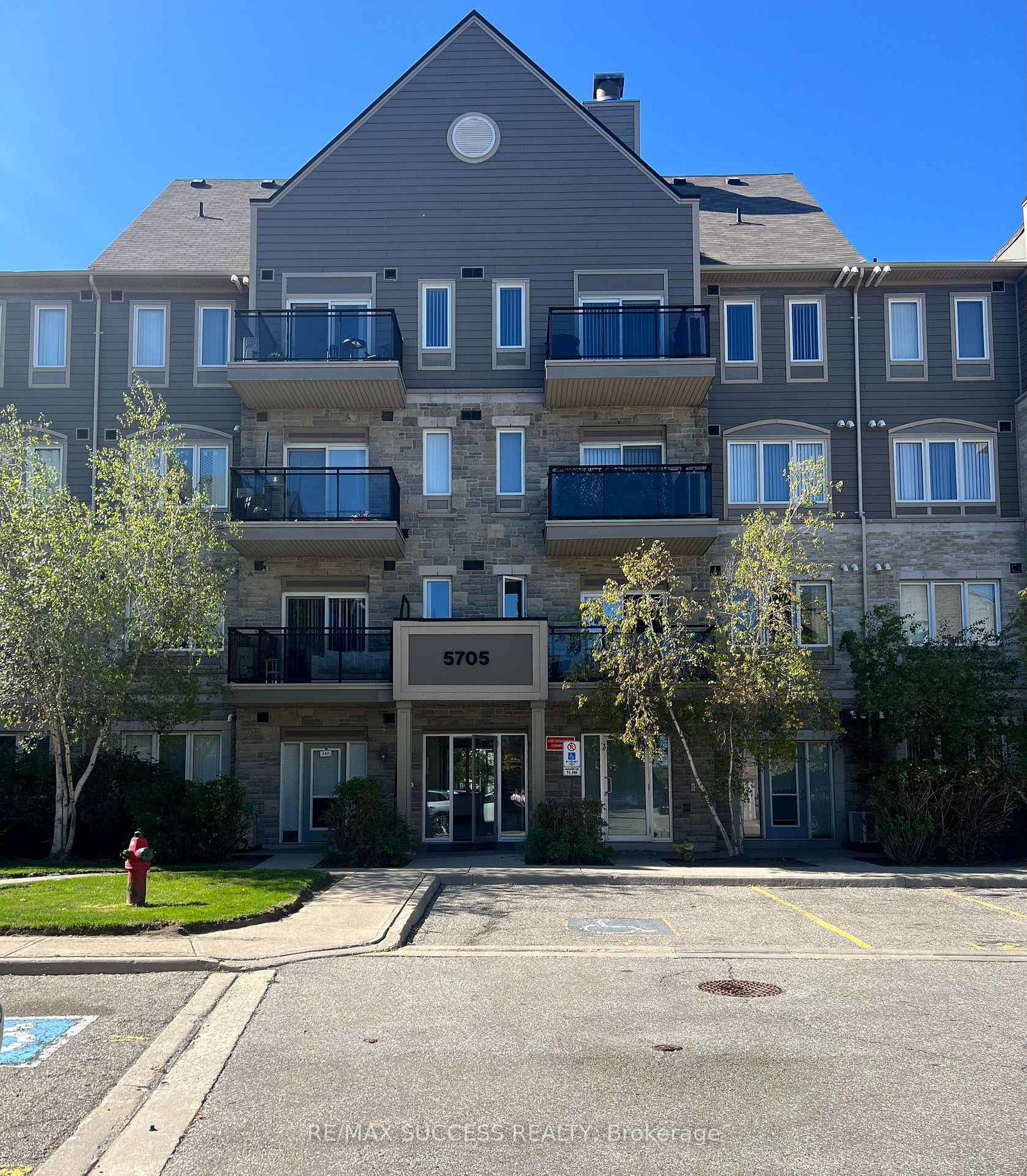 5705-long-valley-road-n-mississauga-ontario-w12438836
