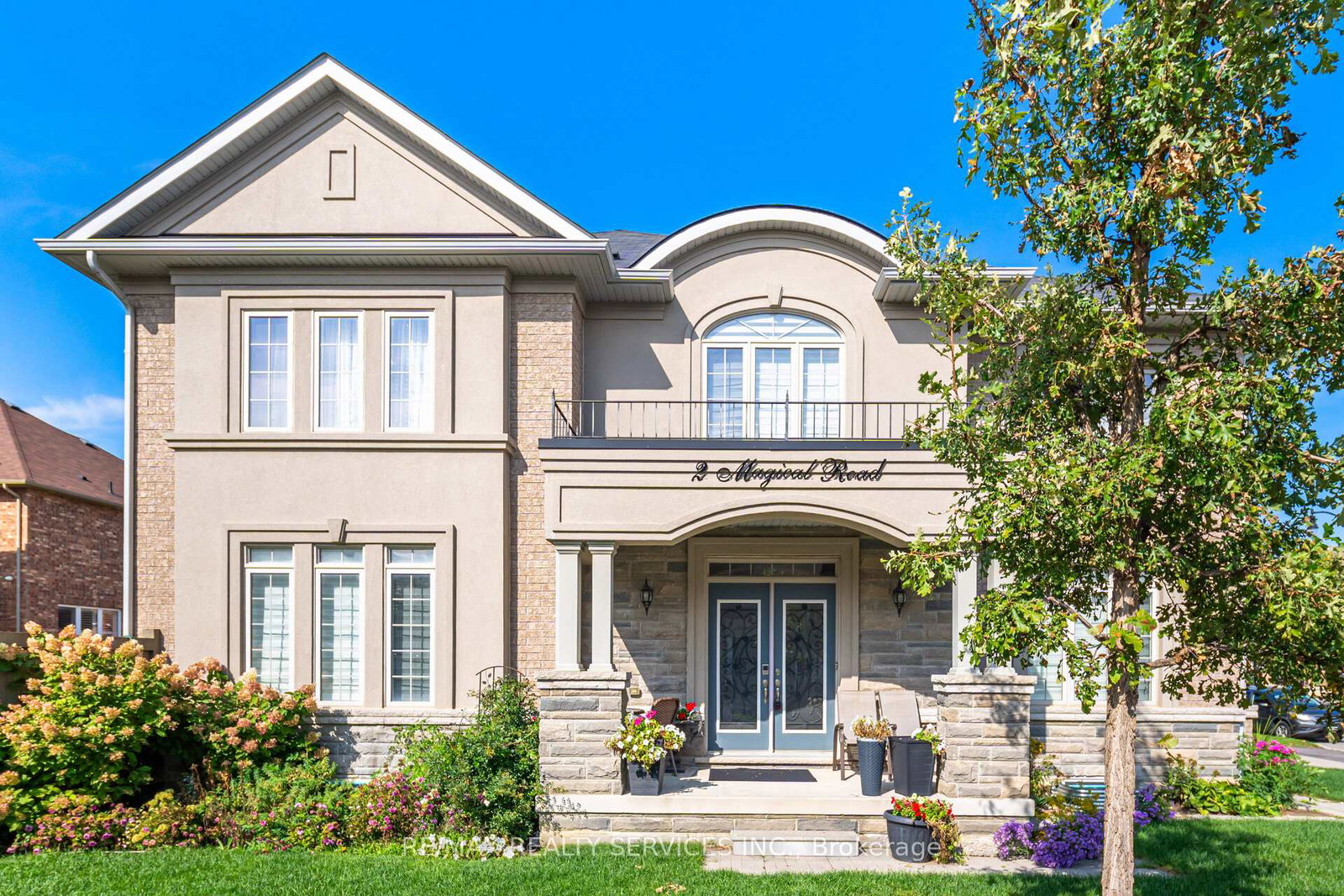 2-magical-road-brampton-ontario-w12438915