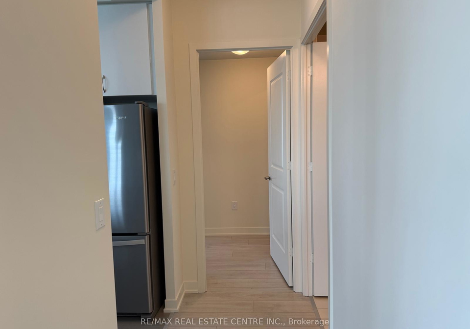 38-annie-craig-drive-etobicoke-ontario-w12439011