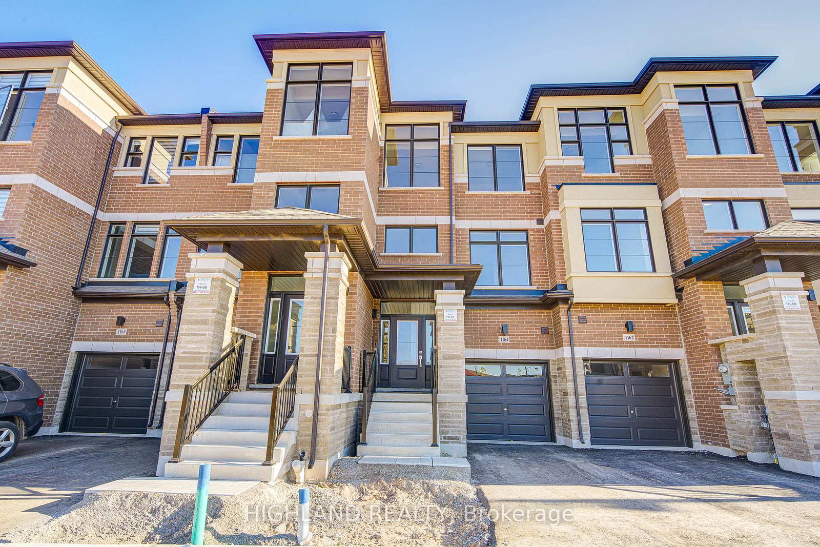 1164-dartmouth-crescent-oakville-ontario-w12439100