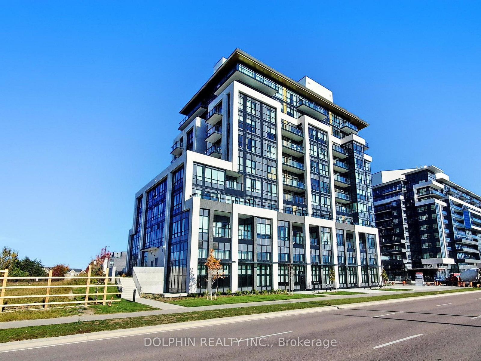 395-dundas-street-w-oakville-ontario-w12439104