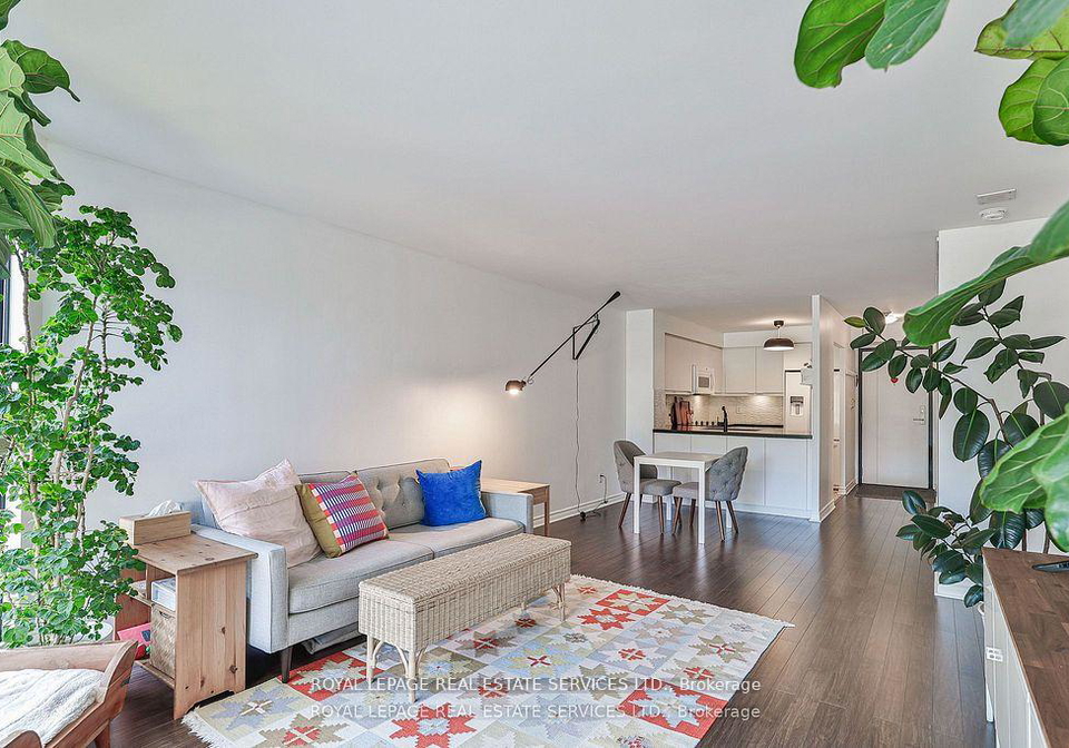 2267-lakeshore-boulevard-w-etobicoke-ontario-w12439447