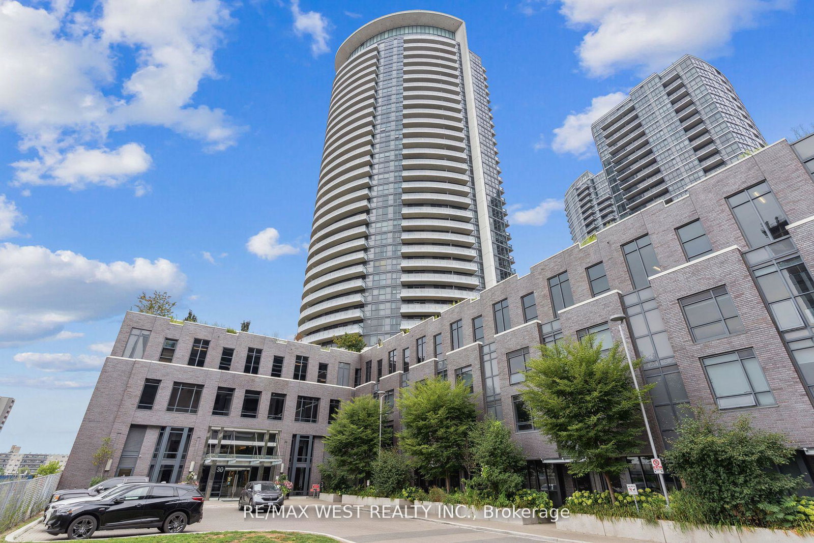 30-gibbs-road-w-etobicoke-ontario-w12439801