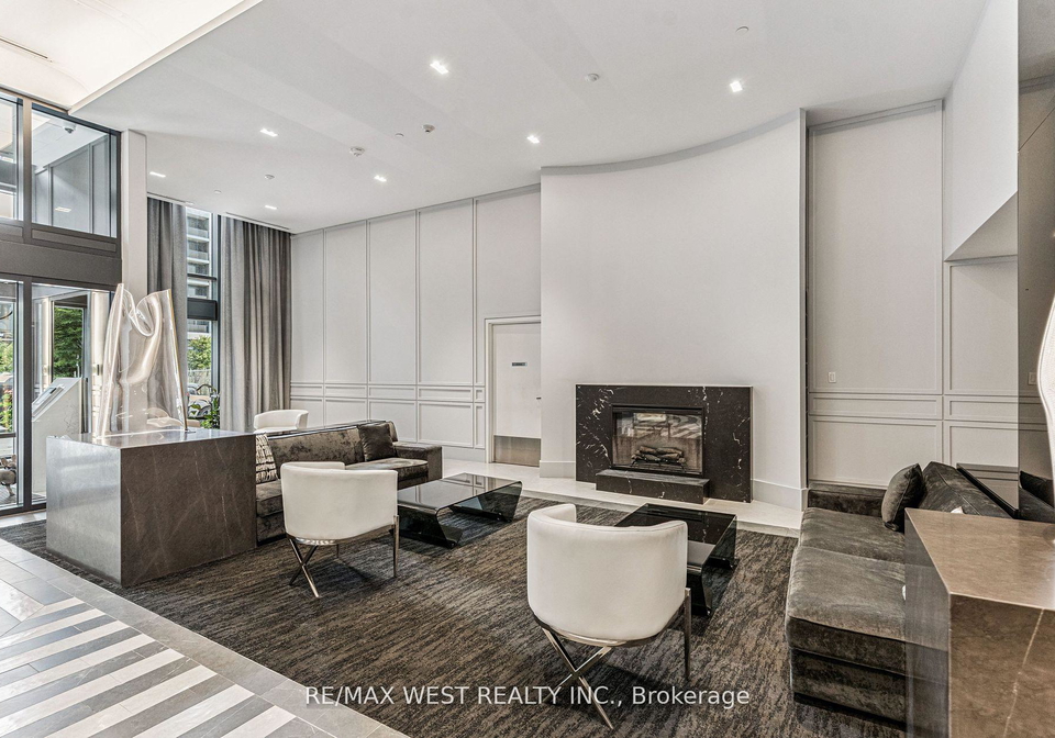 30-gibbs-road-w-etobicoke-ontario-w12439801