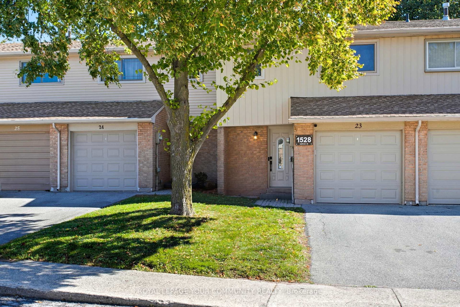 1528-lancaster-drive-oakville-ontario-w12439903