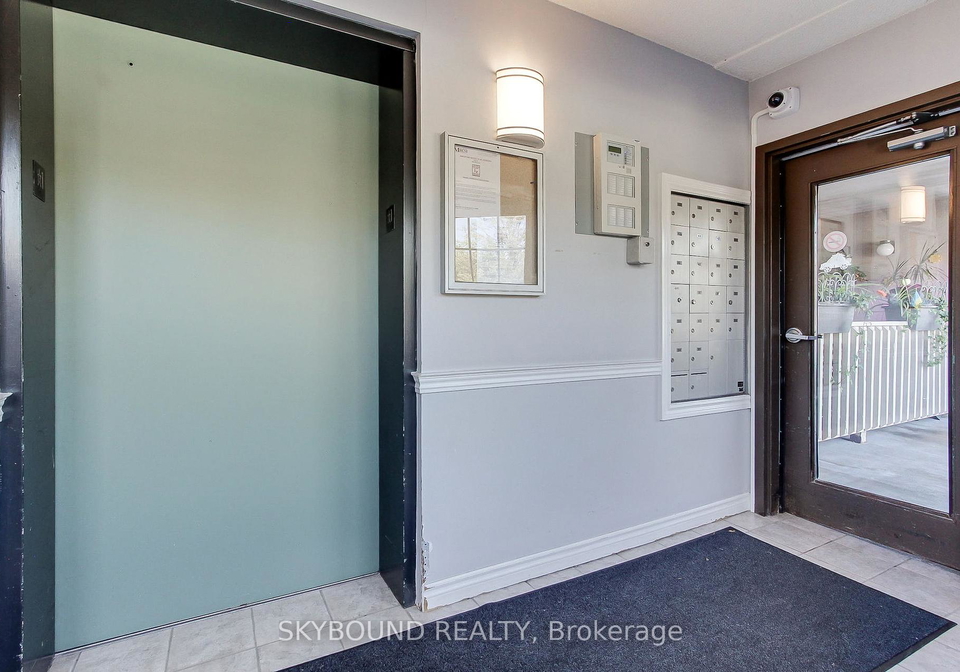 4003-kilmer-drive-burlington-ontario-w12440297