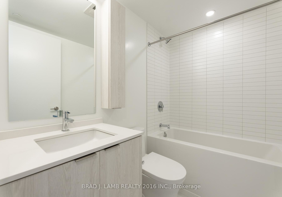 86-dundas-street-e-mississauga-ontario-w12440669