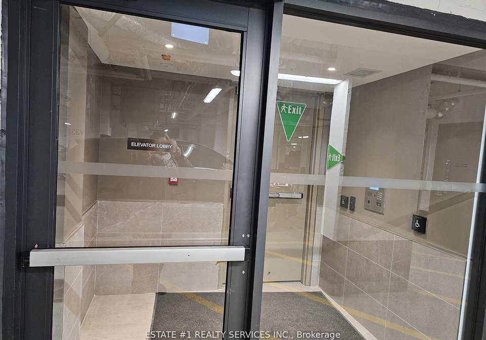 204-burnhamthrope-road-e-mississauga-ontario-w12440706