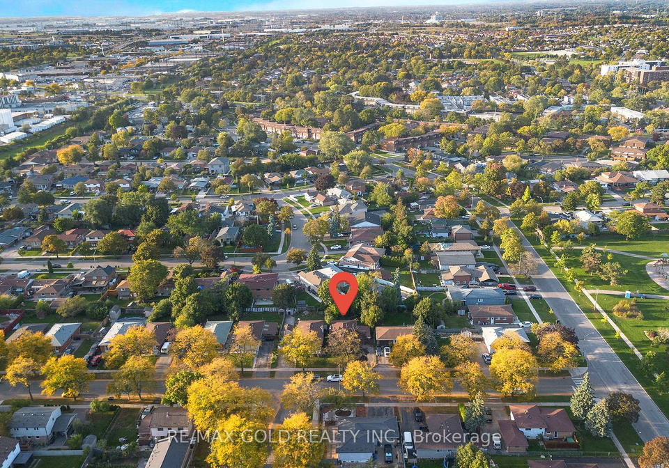6-midhurst-drive-etobicoke-ontario-w12440755