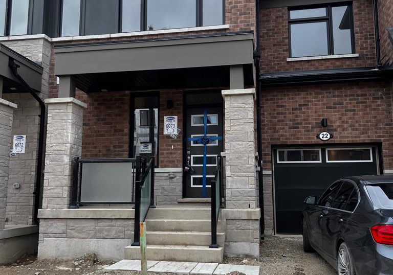 22-keppel-circle-brampton-ontario-w12440892