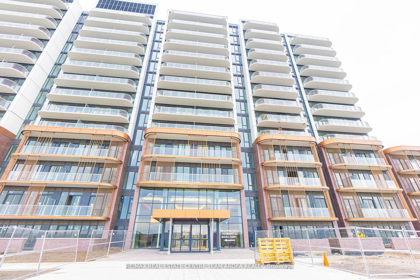 220-missinnihe-way-mississauga-ontario-w12441033
