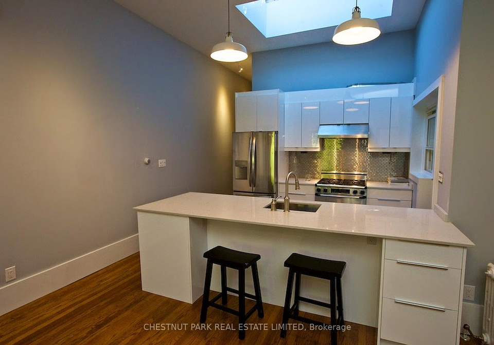 251-high-park-avenue-toronto-ontario-w12441042