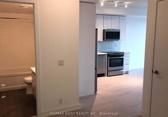 10-parklawn-road-etobicoke-ontario-w12441118