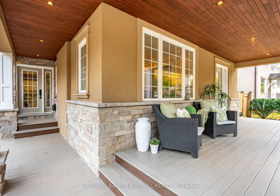 1016-north-shore-boulevard-e-burlington-ontario-w12441176