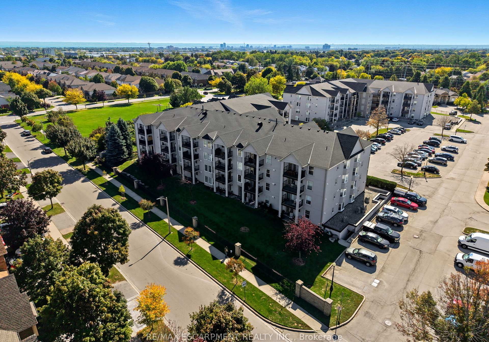 1421-walkers-line-burlington-ontario-w12441345