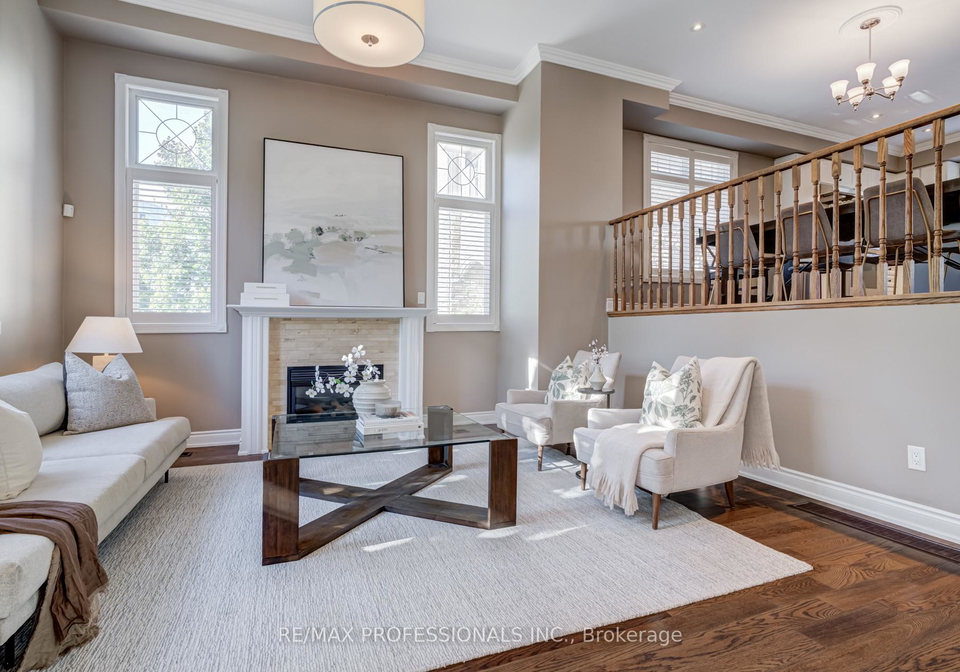 2264-lake-shore-boulevard-w-etobicoke-ontario-w12441405