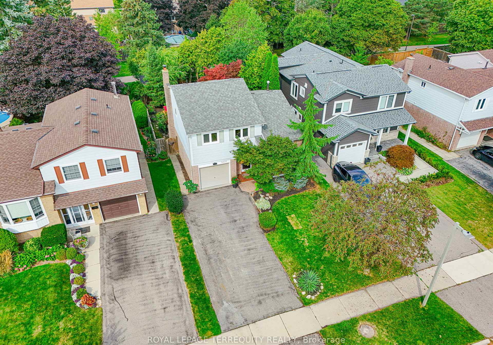 3327-kings-masting-crescent-mississauga-ontario-w12441439