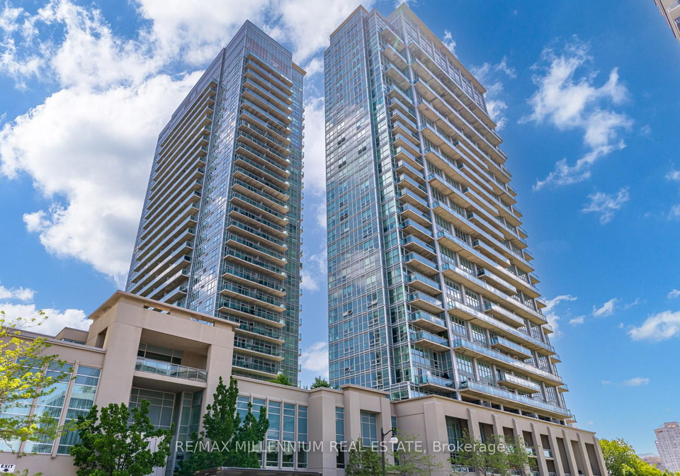 155-legion-road-n-etobicoke-ontario-w12441990