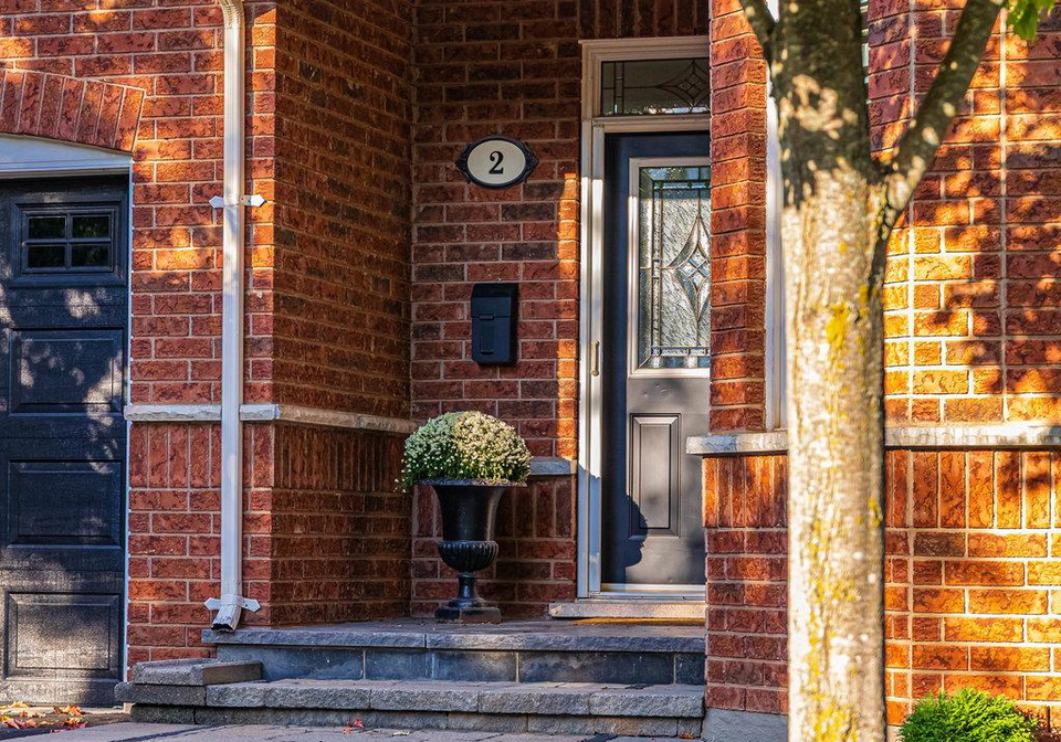 2590-carberry-way-oakville-ontario-w12442290