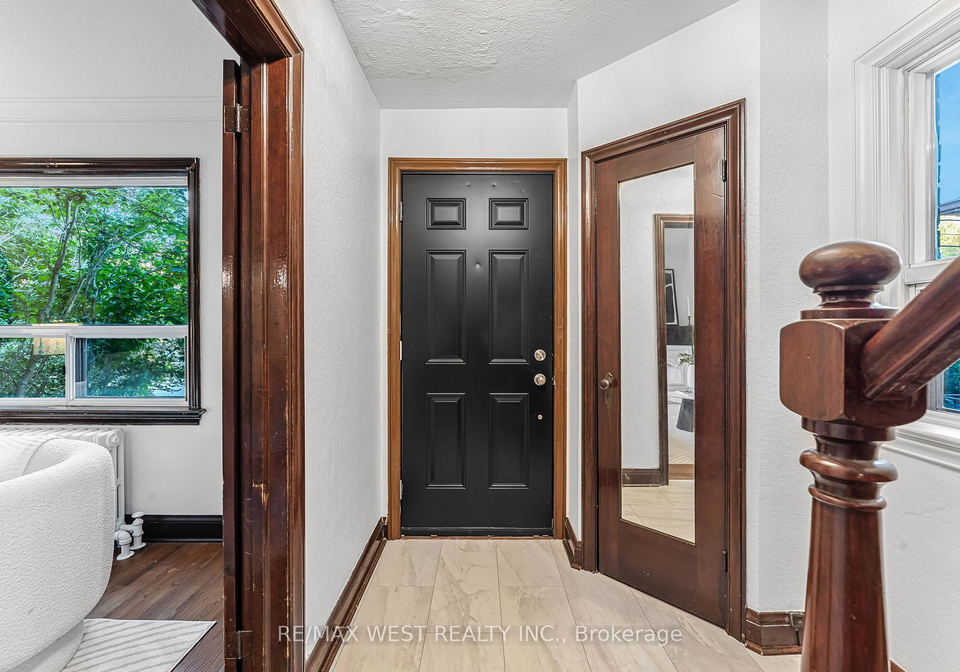 215-jane-street-toronto-ontario-w12442477