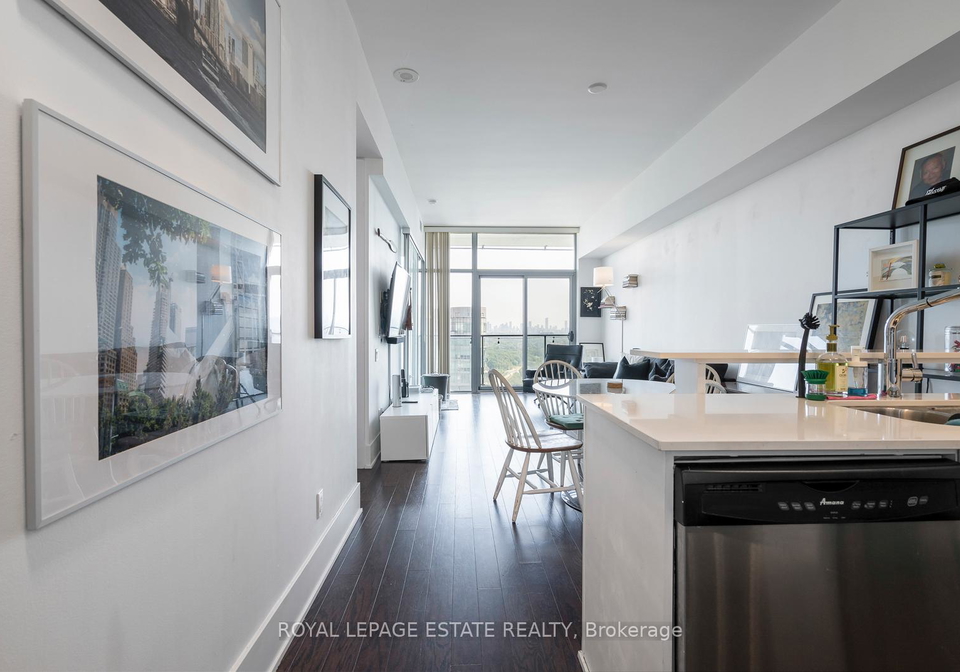 103-the-queensway-toronto-ontario-w12442570