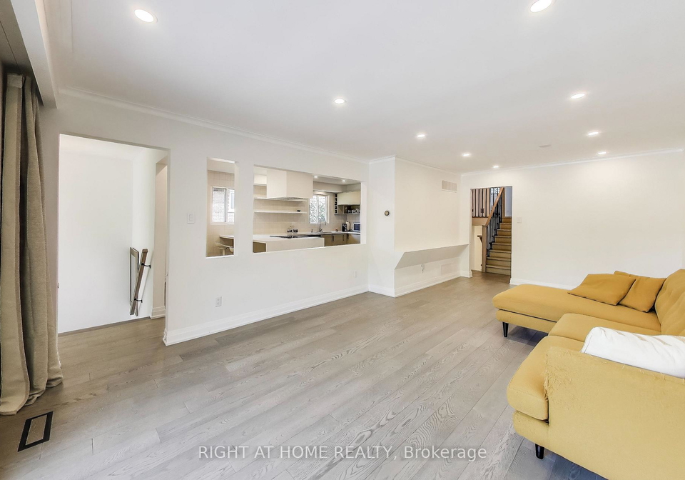 494-meadows-boulevard-mississauga-ontario-w12442773