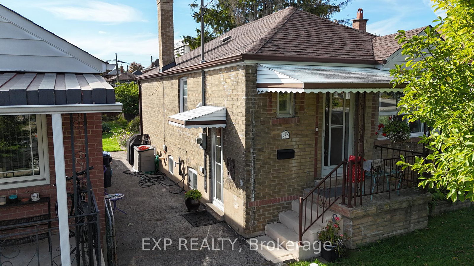 546-mc-roberts-avenue-n-toronto-ontario-w12442782