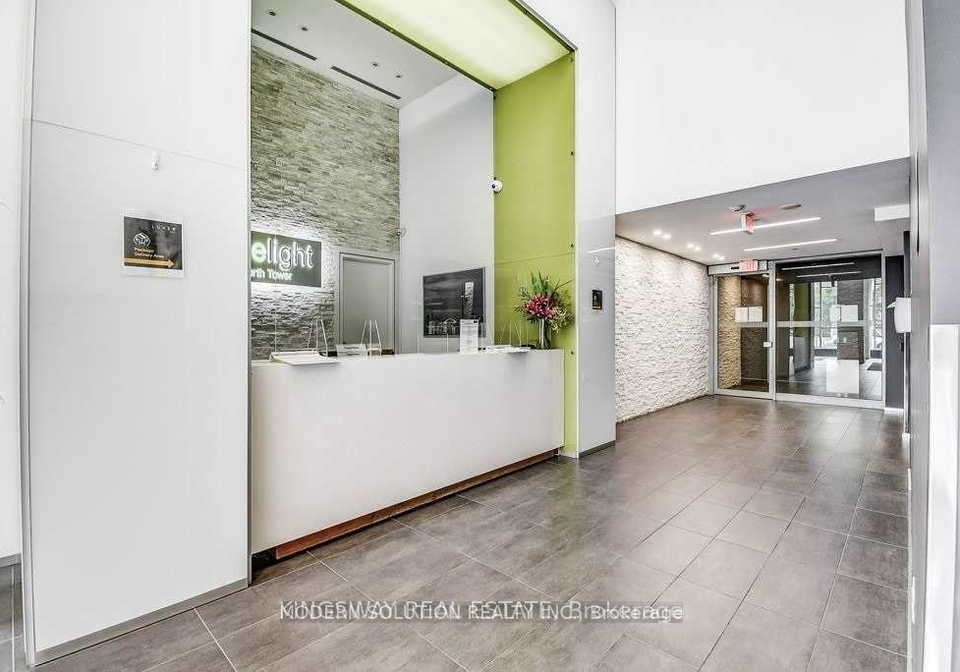 360-square-one-drive-mississauga-ontario-w12442930
